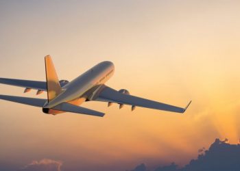 अन्तर्राष्ट्रिय उडान थपिने, आन्तरिक उडान पनि खोलिने