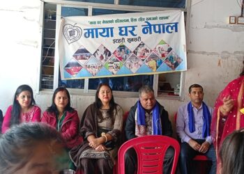 माया घर इटहरीलाई विद्यार्थीले गरे खाद्यान्न समाग्री हस्तान्तरण