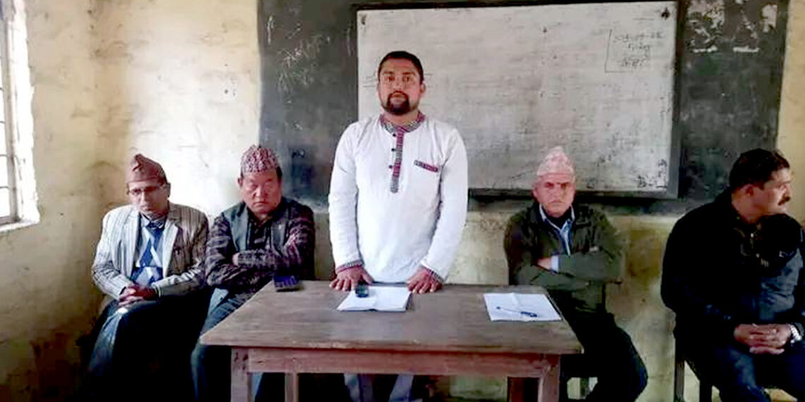 पथरी शनिश्चरे ८ द्वारा ३६ जना विद्यार्थीहरुलाई छात्रवृत्ति प्रदान