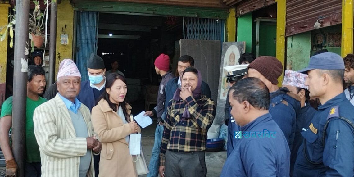 झुम्का बजार अनुगमनका केही दृश्यहरू (फाेटाेफिचर)